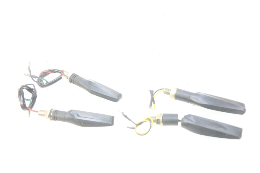 photo de CLIGNOTANTE ANTERIORE KEEWAY TX 50 (2008 - 2015) - Primo piano tecnico