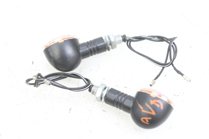 photo de CLIGNOTANTE ANTERIORE DAELIM VJ ROADWIN FI 125 (2008 - 2017) - Zoom sullo stato d'uso