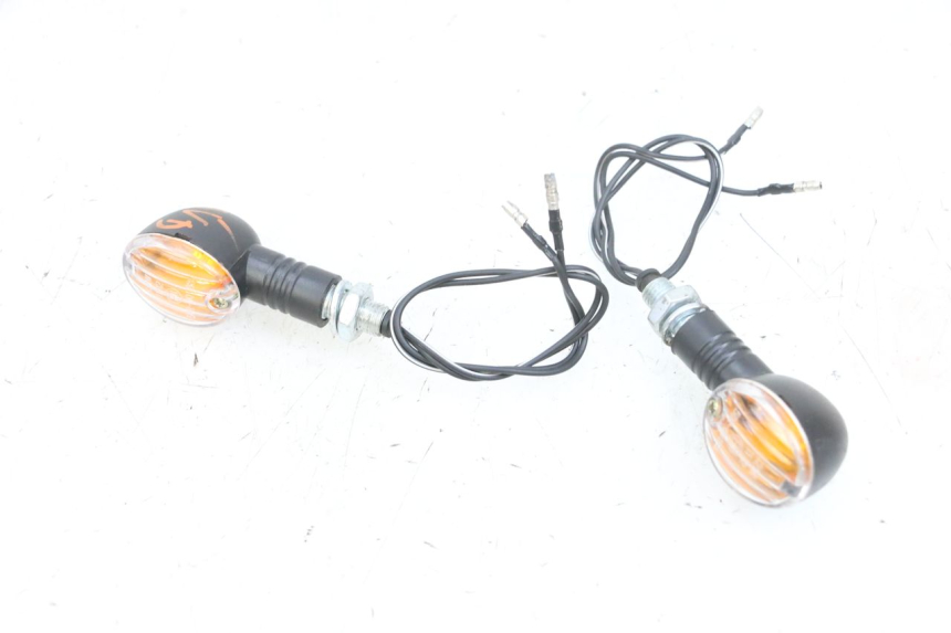 photo de CLIGNOTANTE ANTERIORE DAELIM VJ ROADWIN FI 125 (2008 - 2017) - Altra angolazione