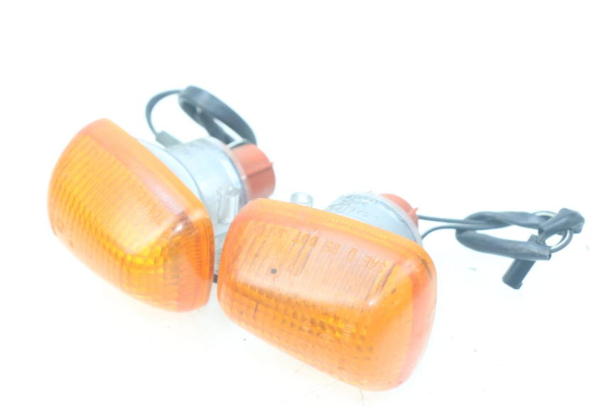 photo de CLIGNOTANTE ANTERIORE SUZUKI XF FREEWIND 650 (1997 - 2003) - Primo piano tecnico