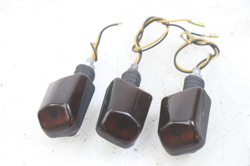 photo de FRECCE ANTERIORE YAMAHA XJN DIVERSION 600 (2000 - 2003) - Vista d'insieme del prodotto