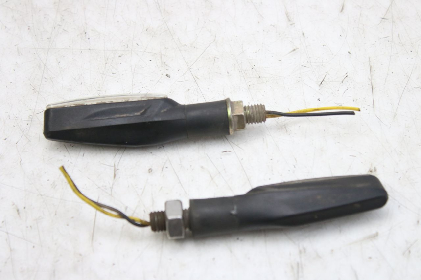 photo de FANALE ANTERIORE ZHEJIANG XMOTOS XB-81 50 - Zoom sullo stato d'uso