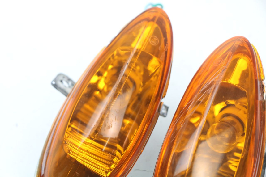 photo de FANALE ANTERIORE KINROAD XT T-8 125 (2006 - 2006) - Dettaglio del componente