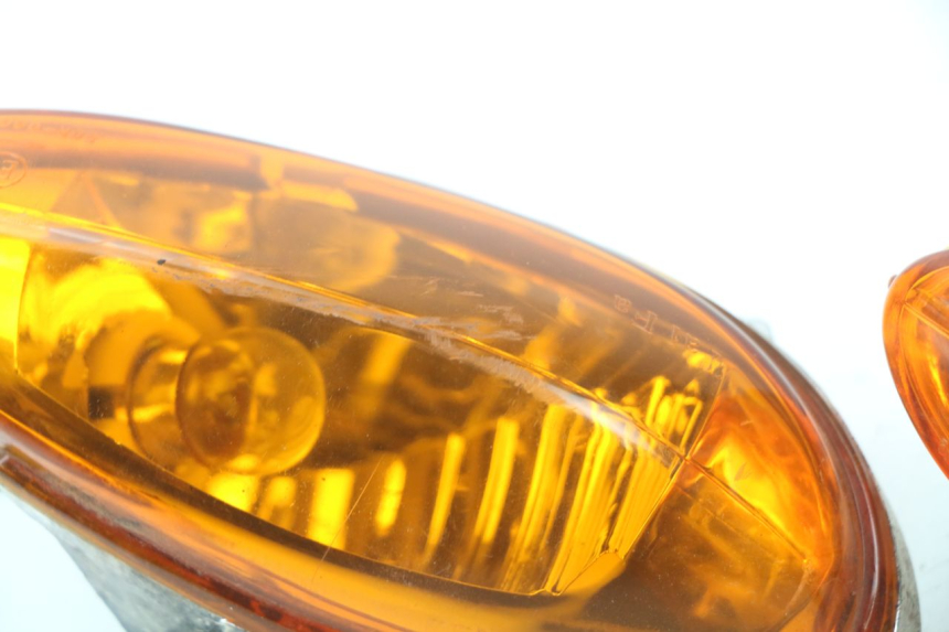 photo de FANALE ANTERIORE KINROAD XT T-8 125 (2006 - 2006) - Stato della superficie e materiale