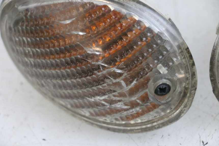 photo de FRECCE ANTERIORE YAMAHA YN NEO'S 50 (1997 - 2004) - Dettagli dei punti di fissaggio