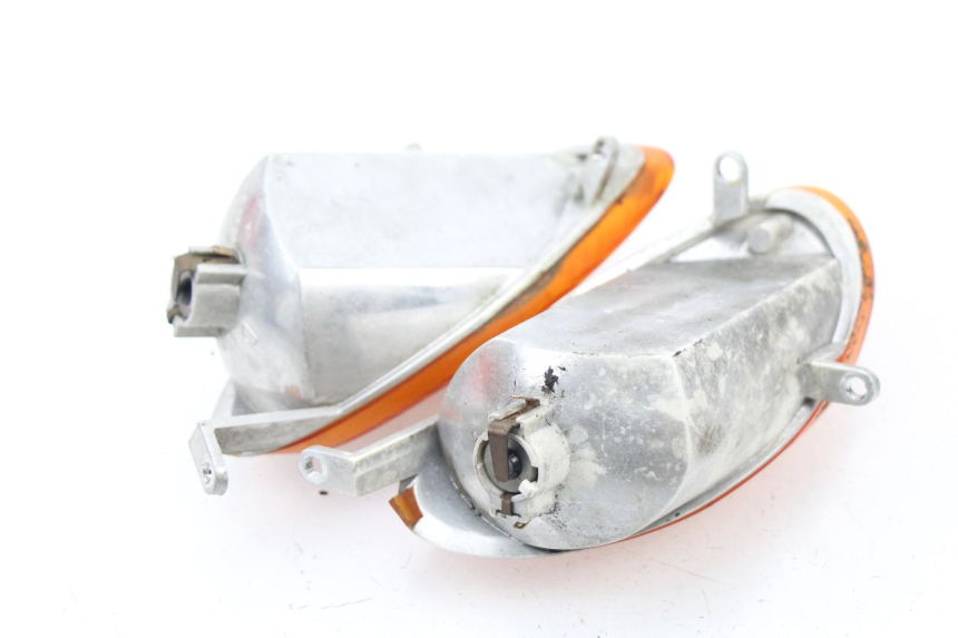 photo de FRECCE ANTERIORE YAMAHA YP MAJESTY 125 (1998 - 2001) - Primo piano tecnico