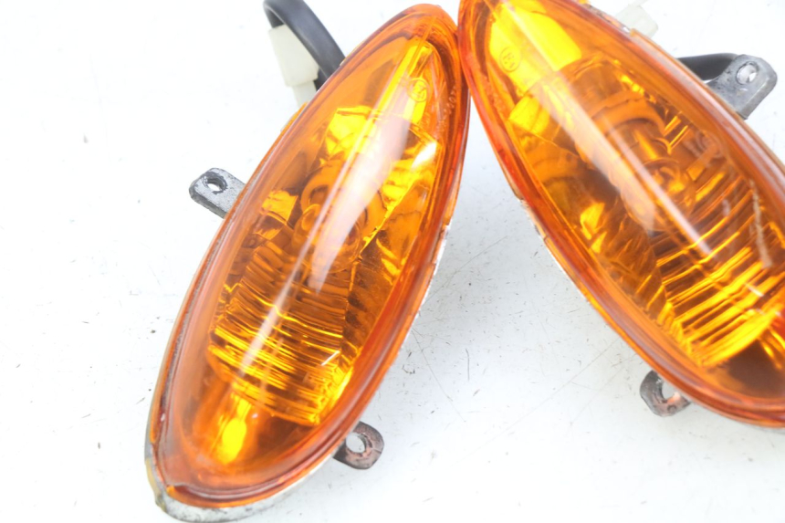 photo de CLIGNOTANTE ANTERIORE YIYING YY50QT-10 50 (2007 - 2022) - Zoom sullo stato d'uso