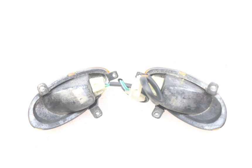 photo de CLIGNOTANTE ANTERIORE YIYING YY50QT-10 50 (2007 - 2022) - Primo piano tecnico