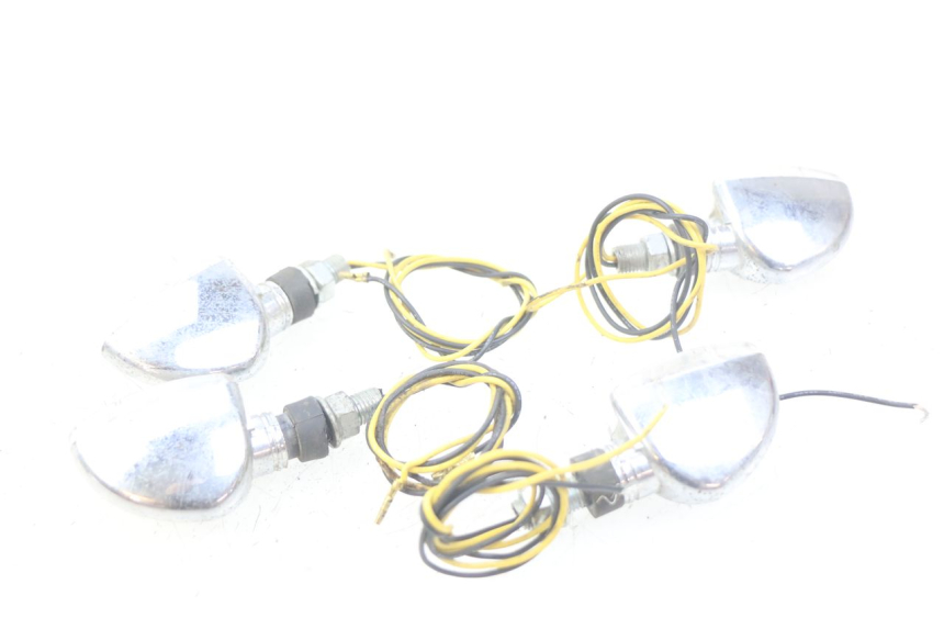 photo de FANALE ANTERIORE KAWASAKI ZEPHYR 1100 ( - 1995) - Zoom sullo stato d'uso