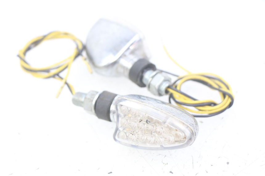 photo de FANALE ANTERIORE KAWASAKI ZEPHYR 1100 ( - 1995) - Altra angolazione