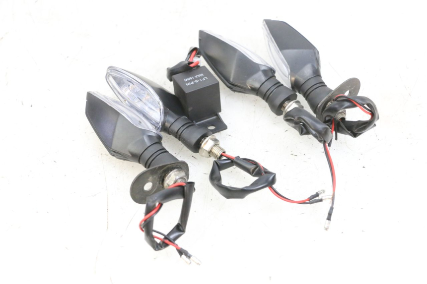 photo de FRECCE ANTERIORE KAWASAKI ZR 7 750 (1999 - 2004) - Dettaglio del componente