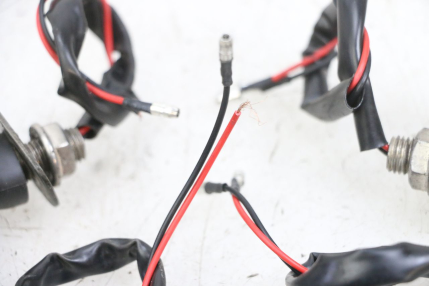 photo de FRECCE ANTERIORE KAWASAKI ZR 7 750 (1999 - 2004) - Altra vista dell'articolo