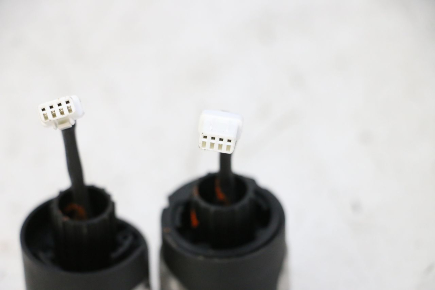 photo de FRECCE ANTERIORE SEGWAY NINEBOT ZT3 PRO 1 - Altra angolazione