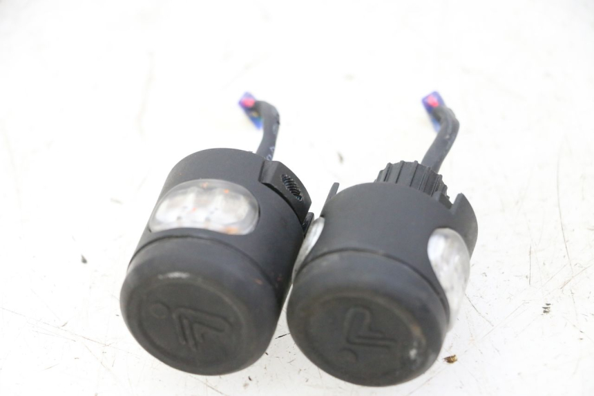 photo de FRECCE ANTERIORE SEGWAY NINEBOT ZT3 PRO 1 - Vista d'insieme del prodotto