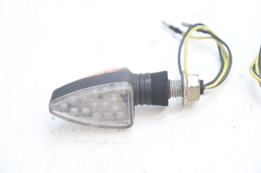 photo de FRECCE ANTERIORE KAWASAKI ZX-6R ZX6R 600 (1995 - 1997) - Dettaglio del componente