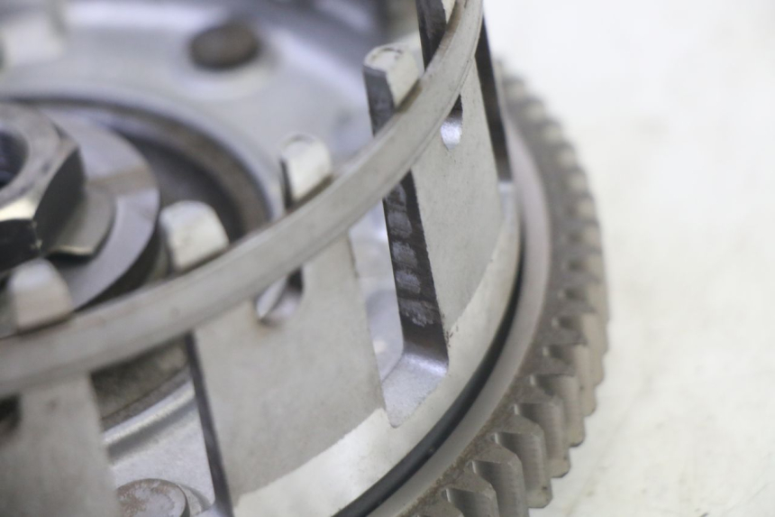 photo de CAMPANA FRIZIONE YAMAHA FZ6 N FAZER 600 (2004 - 2006) - Altra angolazione