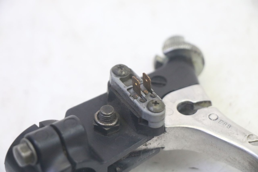 photo de LEVA FRIZIONE ATTACCO SUZUKI GSF N BANDIT 600 (1996 - 1999) - Dettagli dei punti di fissaggio