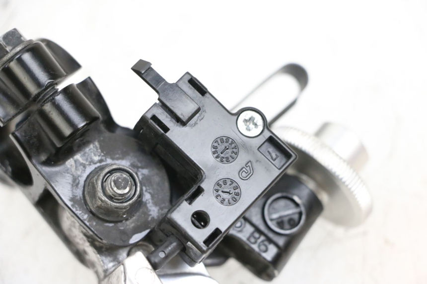 photo de LEVA FRIZIONE ATTACCO YAMAHA MT-07 MT07 ABS 700 (2018 - 2020) - Zoom sullo stato d'uso