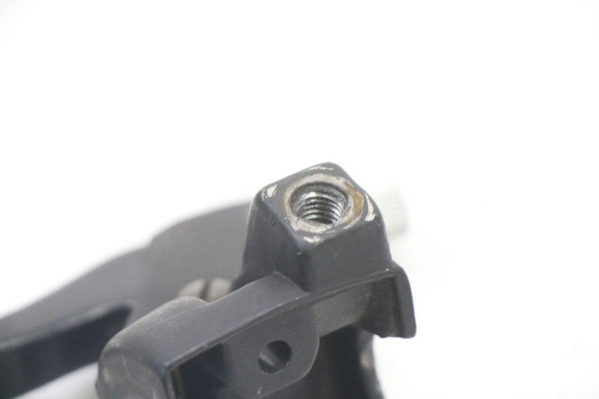 photo de LEVA FRENO ATTACCO SINISTRA DERBI SENDA R X-TREME 50 (2006 - 2010) - Primo piano tecnico