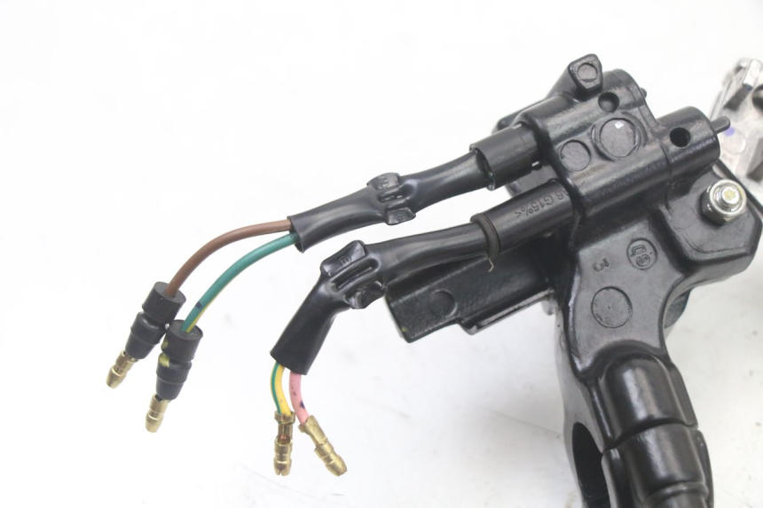 photo de LEVA FRENO ATTACCO SINISTRA HONDA PCX (JF57/JF64) 125 (2014 - 2018) - Dettagli dei punti di fissaggio