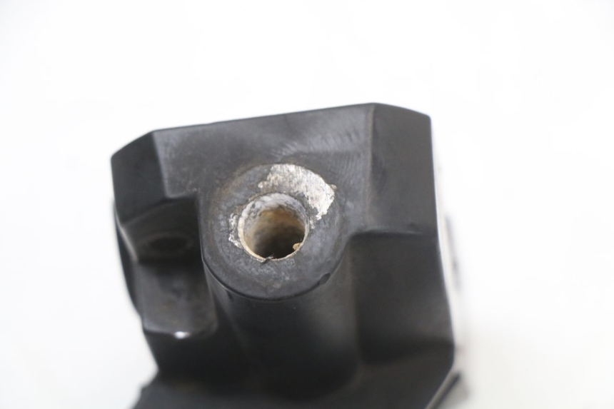 photo de COCOTTA FRENO SINISTRA PEUGEOT KISBEE 4T 50 (2018 - 2022) - Primo piano tecnico