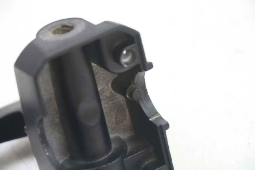 photo de COCOTTA FRENO SINISTRA PEUGEOT KISBEE 4T 50 (2018 - 2022) - Primo piano tecnico