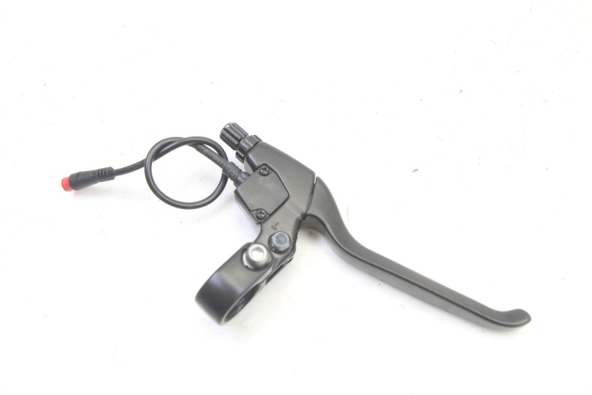 photo de LEVA FRENO SINISTRA NAMI STELLAR 1 - Primo piano tecnico