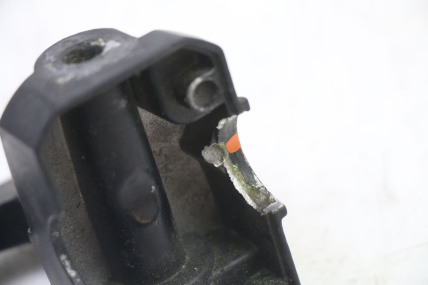 photo de LEVA FRENO ATTACCO SINISTRA PEUGEOT STREETZONE I NAKED 2T 50 (2018 - 2020) - Primo piano tecnico