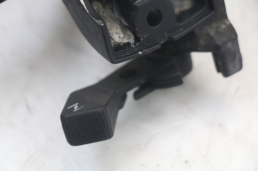 photo de COCOTTA FRENO SINISTRA MBK STUNT NAKED 50 (2004 - 2018) - Primo piano tecnico