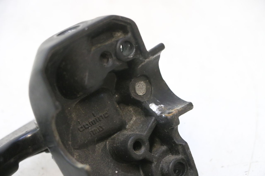photo de LEVA FRENO ATTACCO SINISTRA YAMAHA YP MAJESTY 125 (1998 - 2001) - Stato della superficie e materiale