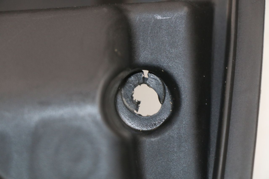 photo de Bauletto sella KYMCO AGILITY CITY 4T 50 (2008 - 2016) - Zoom sullo stato d'uso