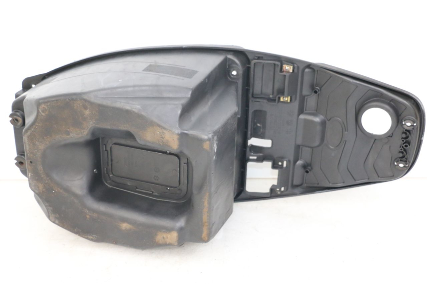 photo de COFANO SELLA KYMCO AGILITY RS 4T 50 (2009 - 2013) - Dettaglio del componente