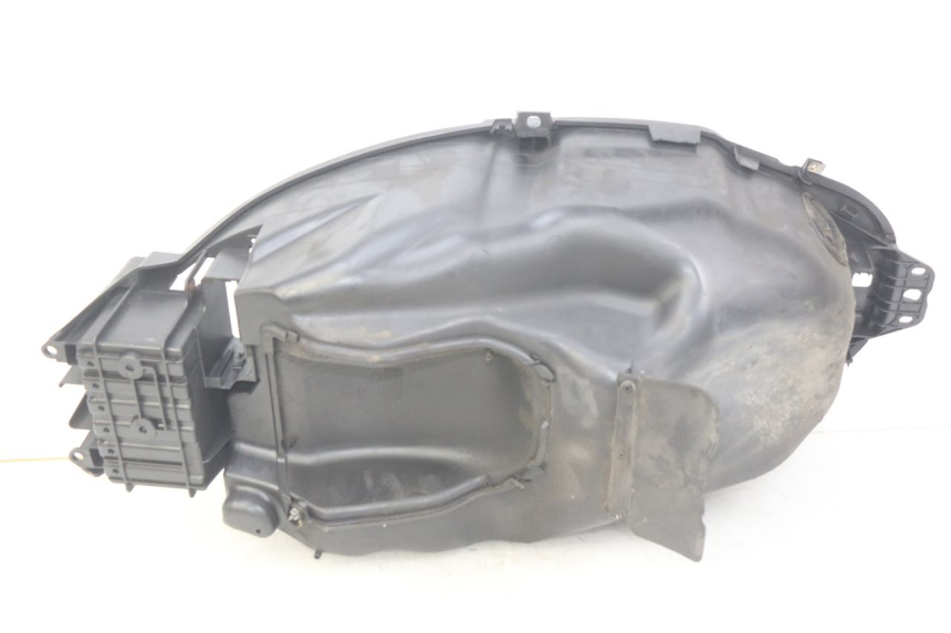 photo de COFANO SELLA PIAGGIO BEVERLY 125 (2010 - 2015) - Dettaglio del componente