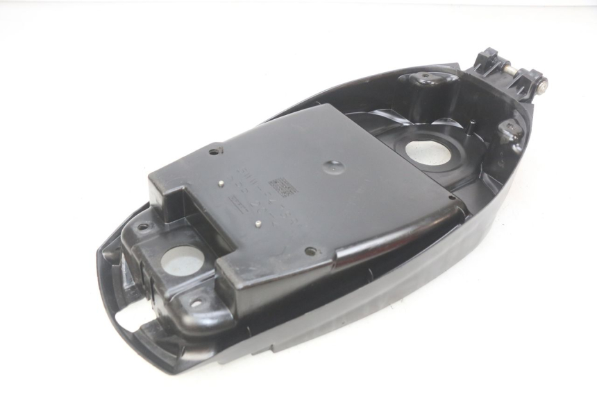 photo de COFANO SELLA MBK BOOSTER SPIRIT NAKED 50 (2004 - 2017) - Zoom sullo stato d'uso