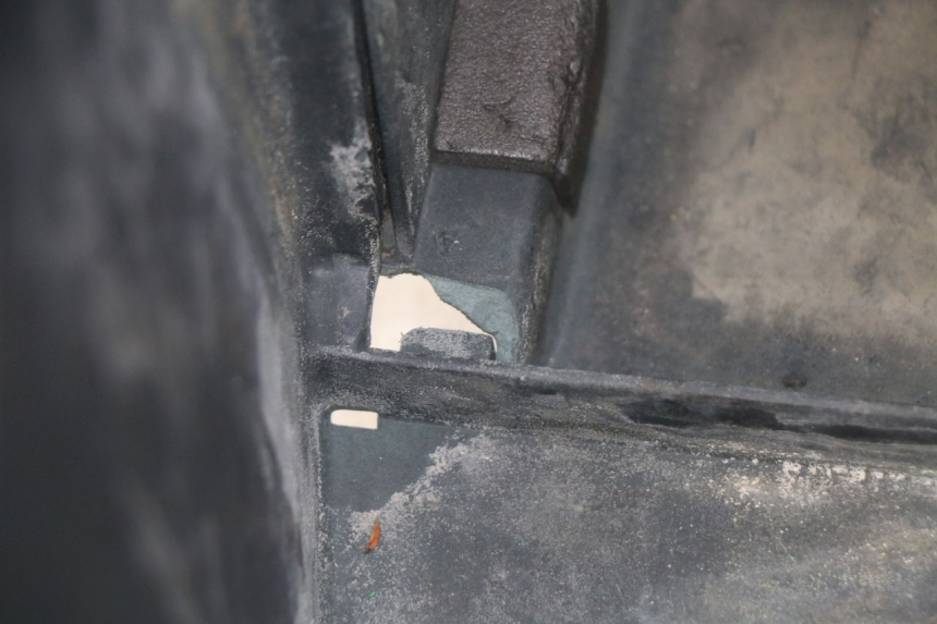 photo de COFANO SELLA BMW C1 125 (2000 - 2003) - Stato della superficie e materiale