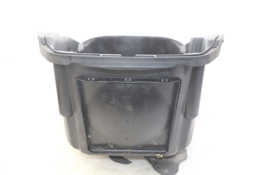 photo de COFANO SELLA PEUGEOT CITYSTAR AIR 125 (2014 - 2017) - Primo piano tecnico