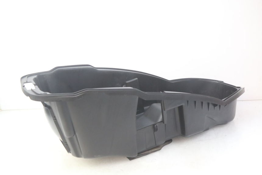 photo de BAULETTO SELLINO PEUGEOT CITYSTAR 125 (2011 - 2017) - Dettagli dei punti di fissaggio