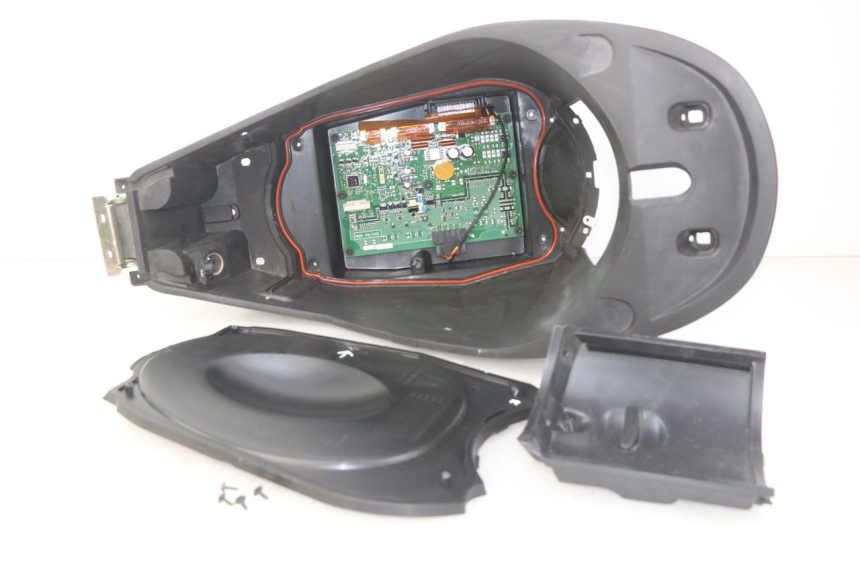 photo de COFANO SELLA PEUGEOT E-VIVACITY 1 (2012 - 2018) - Vista principale