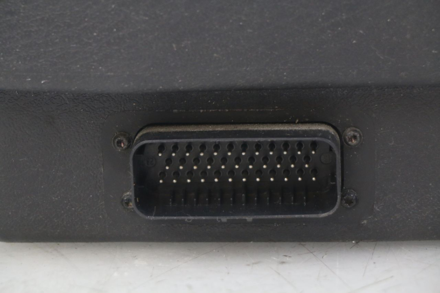 photo de COFANO SELLA PEUGEOT E-VIVACITY 1 (2012 - 2018) - Primo piano tecnico