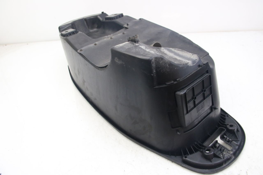 photo de COFANO SELLA YAMAHA D'ELIGHT DELIGHT 125 (2017 - 2020) - Dettagli dei punti di fissaggio