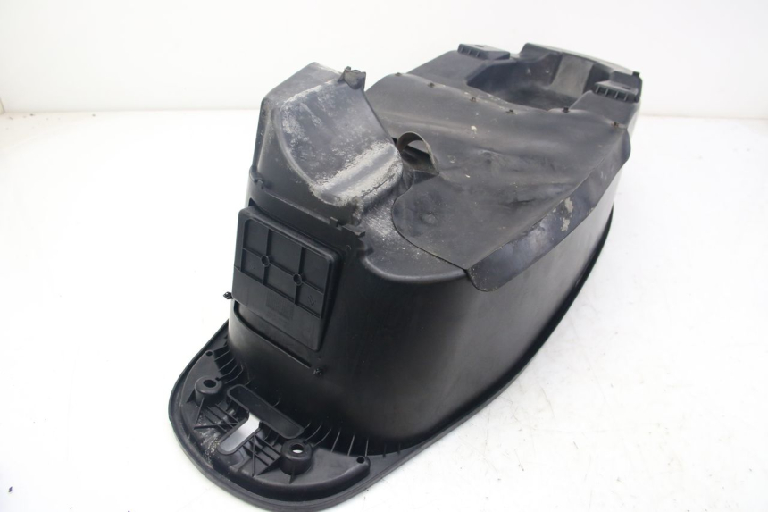 photo de COFANO SELLA YAMAHA D'ELIGHT DELIGHT 125 (2017 - 2020) - Stato della superficie e materiale