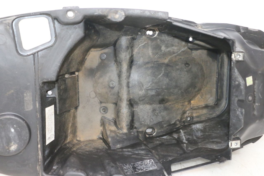 photo de SOTTOSELLA PEUGEOT ELYSTAR 50 (2002 - 2014) - Caratteristiche distintive