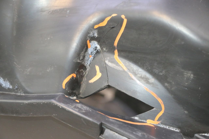 photo de SOTTOSELLA PEUGEOT ELYSTAR 50 (2002 - 2014) - Primo piano tecnico