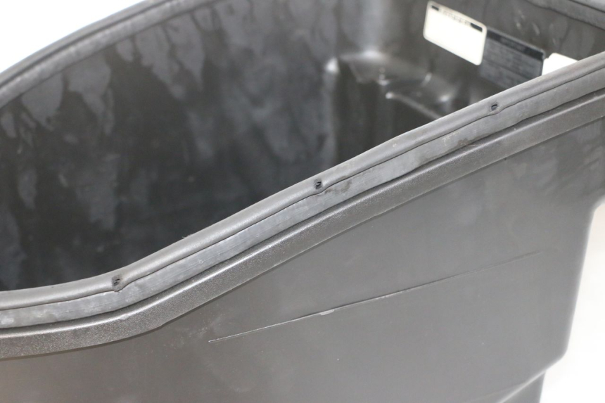 photo de Bauletto sella SYM FIDDLE 125 (2008 - 2010) - Zoom sullo stato d'uso