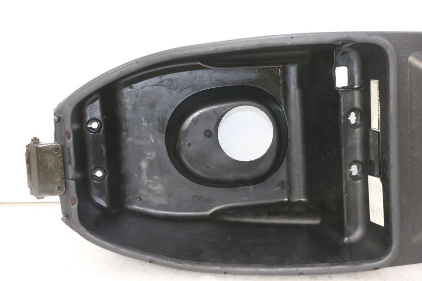 photo de Bauletto sella SYM FIDDLE 125 (2008 - 2010) - Stato della superficie e materiale