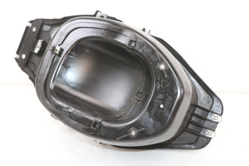 photo de Bauletto sella PIAGGIO FLY 2T 50 (2004 - 2017) - Stato della superficie e materiale