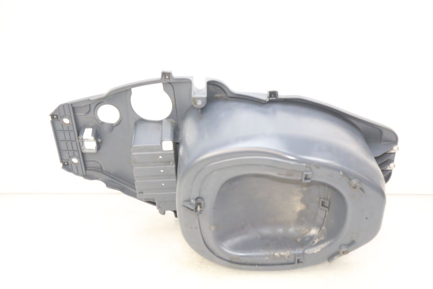 photo de COFANO SELLA PIAGGIO FLY 100 (2006 - 2010) - Dettaglio del componente