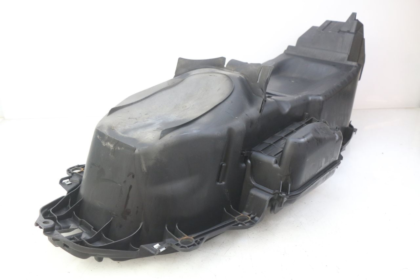 photo de SCATOLA SELLA HONDA FORZA 125 (2015 - 2016) - Dettaglio del componente