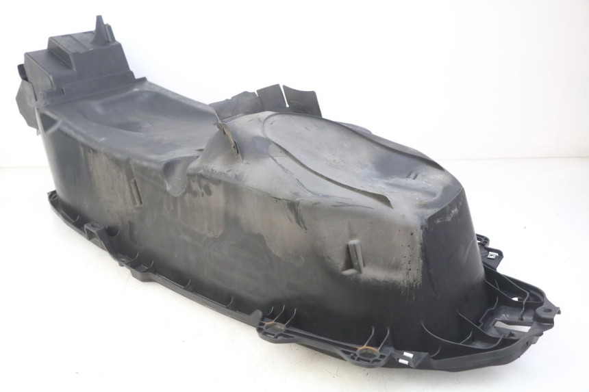 photo de SCATOLA SELLA HONDA FORZA 125 (2015 - 2016) - Zoom sullo stato d'uso