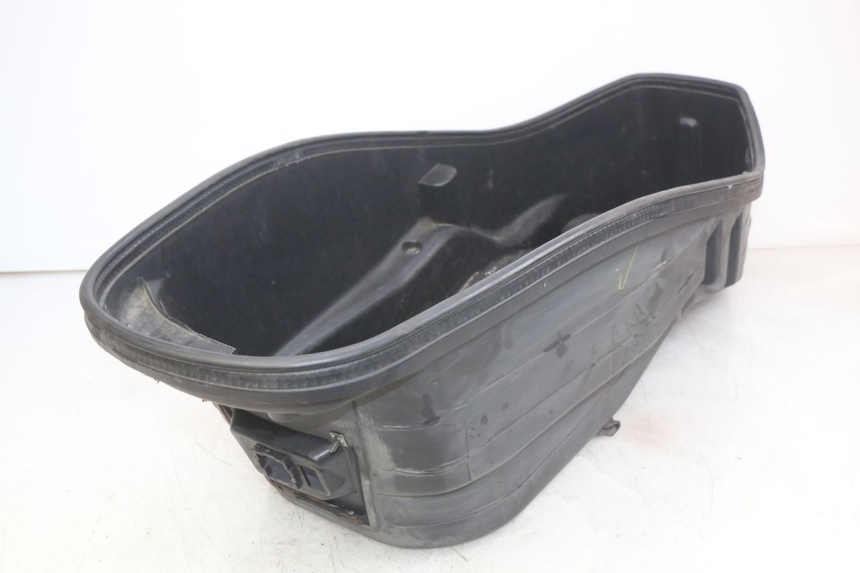 photo de SCATOLA SELLA SYM GTS EFI 125 (2012 - 2016) - Vista d'insieme del prodotto